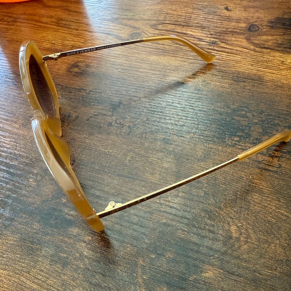 Diff Eyewear Oversized Sandra Sunglasses - image 3